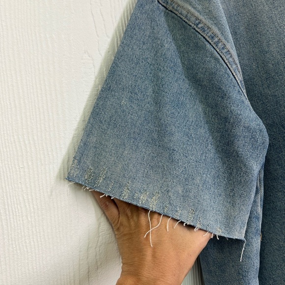 Zara - Blue Stonewashed With Frayed Hemline Denim Short Sleeve Shirt Size XS - Picture 5 of 12